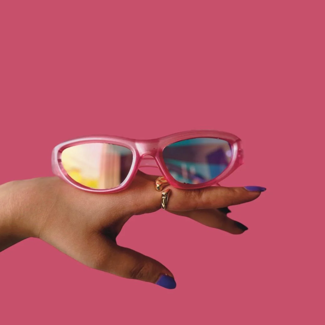 Barbie Y2K Reflective Sunglasses - Image 3
