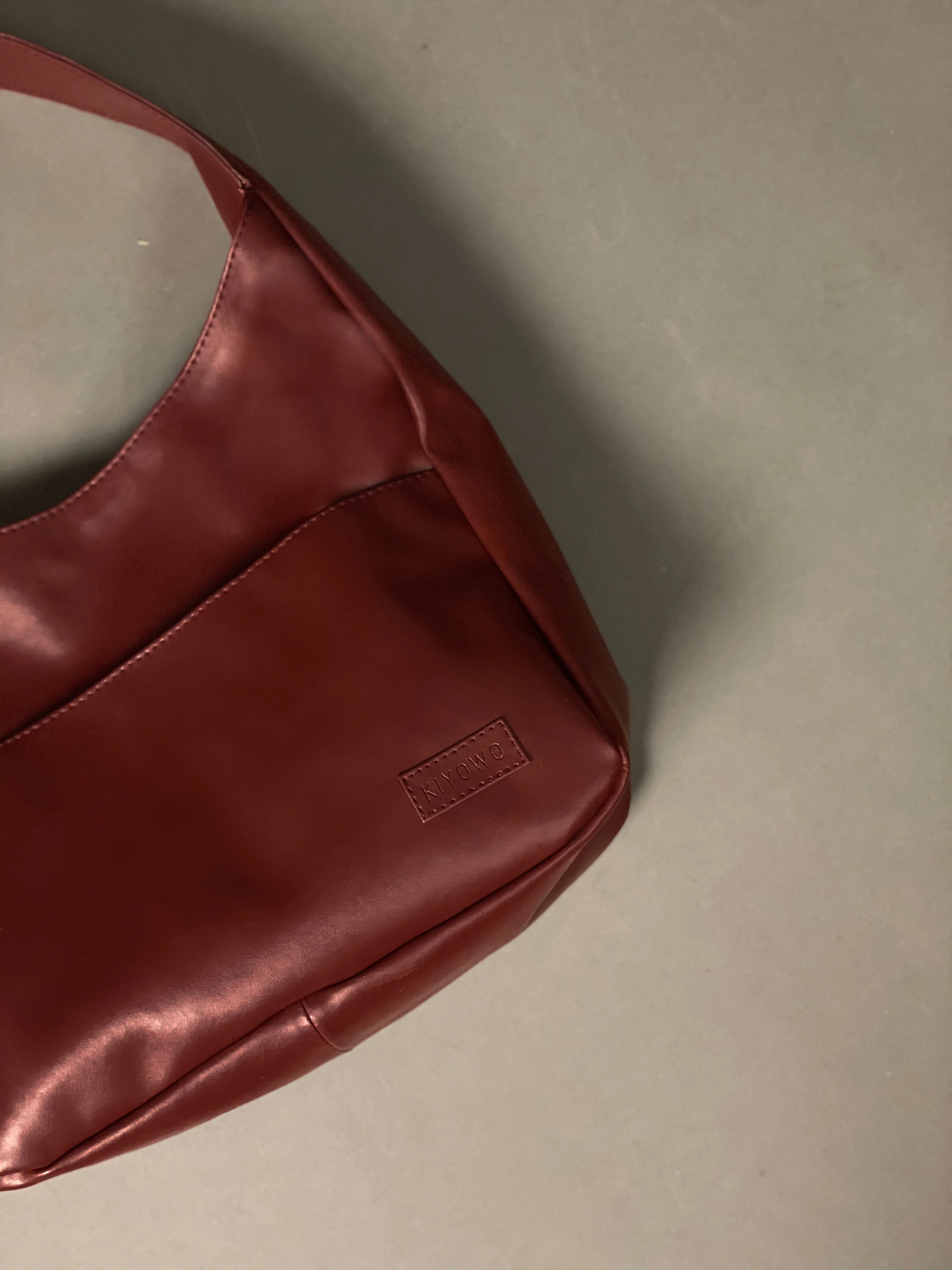 Cherry Cola Red Hobo Tote Bag - Image 3