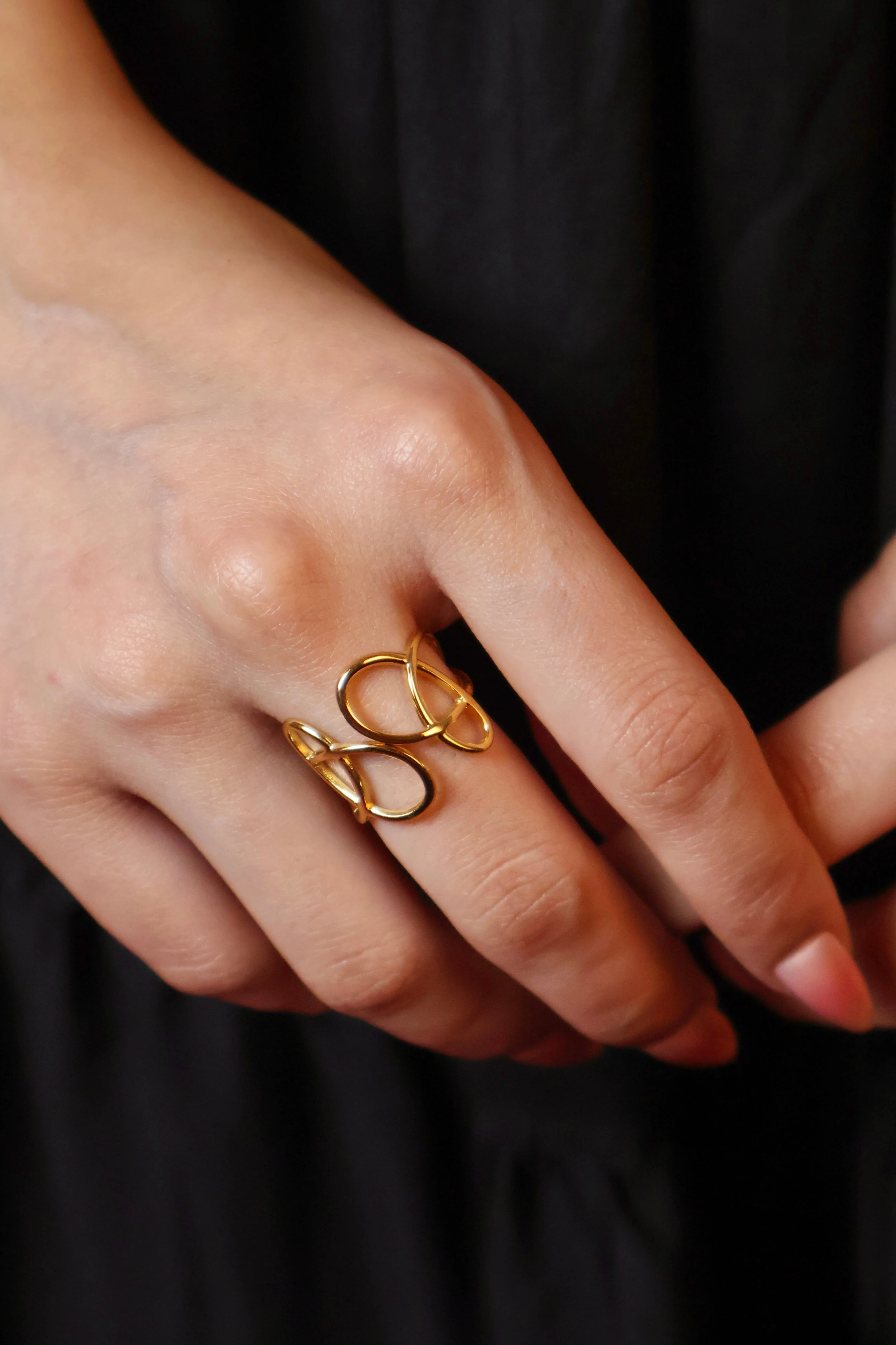 Minimal Line Art golden Ring - Image 3